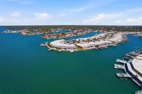672 Boca Ciega Point Boulevard N St Petersburg FL 33708
