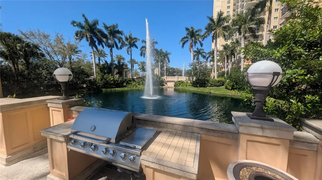 750 N Tamiami Trail Sarasota FL 34236