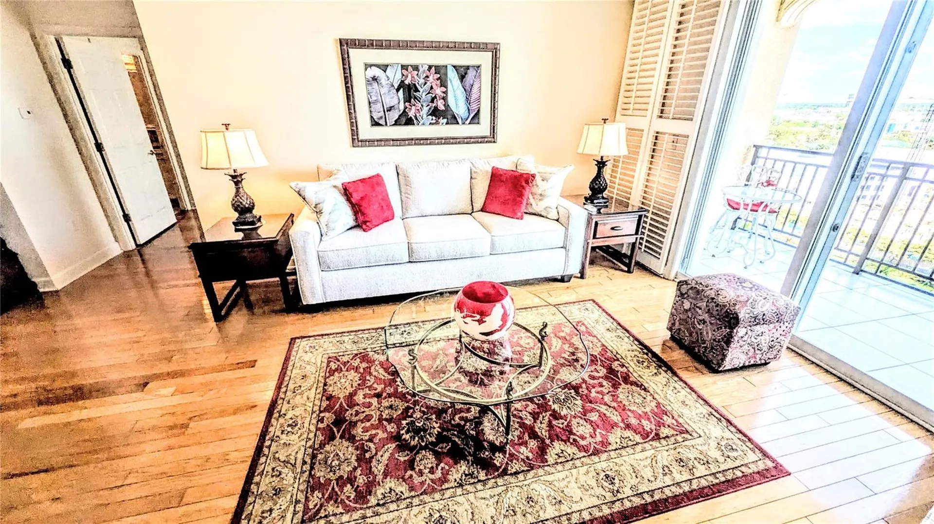 750 N Tamiami Trail Sarasota FL 34236