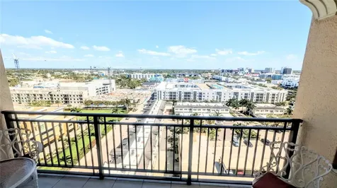 750 N Tamiami Trail Sarasota FL 34236