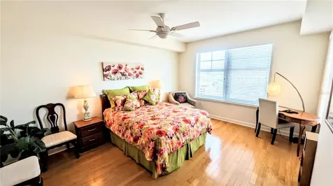 750 N Tamiami Trail Sarasota FL 34236