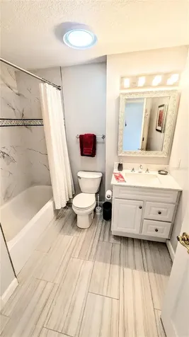 750 N Tamiami Trail Sarasota FL 34236