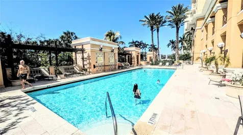750 N Tamiami Trail Sarasota FL 34236
