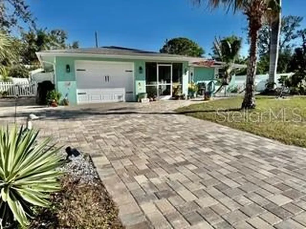 1449 Everest Road Venice FL 34293
