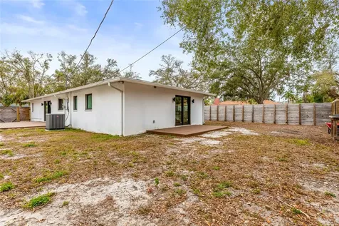 2260 Bay Street SE St Petersburg FL 33705