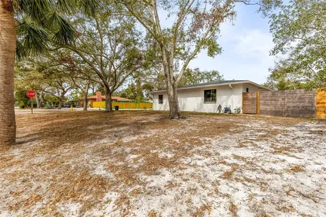 2260 Bay Street SE St Petersburg FL 33705
