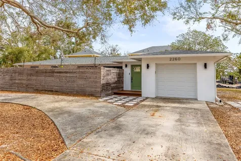 2260 Bay Street SE St Petersburg FL 33705