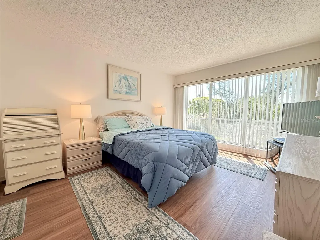 9000 Commodore Drive Seminole FL 33776