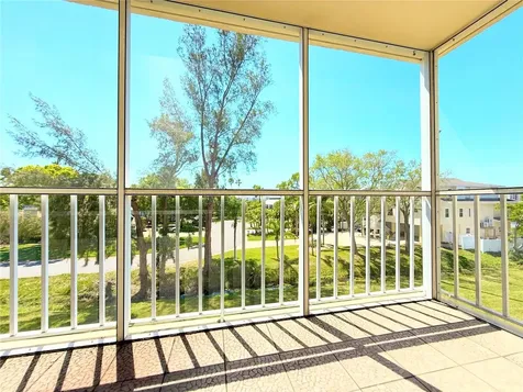 9000 Commodore Drive Seminole FL 33776