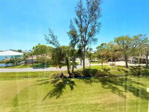 9000 Commodore Drive Seminole FL 33776