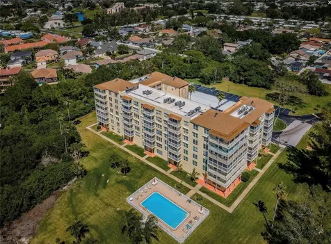 9000 Commodore Drive Seminole FL 33776