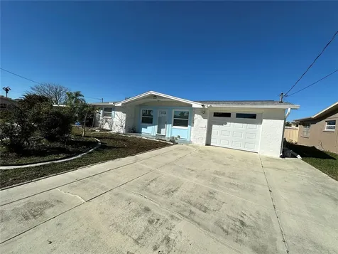 12613 4th Isle Hudson FL 34667