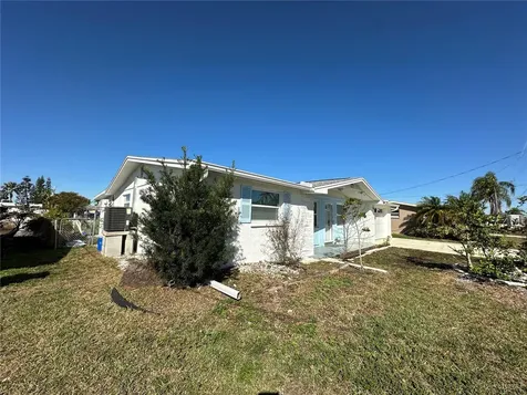 12613 4th Isle Hudson FL 34667