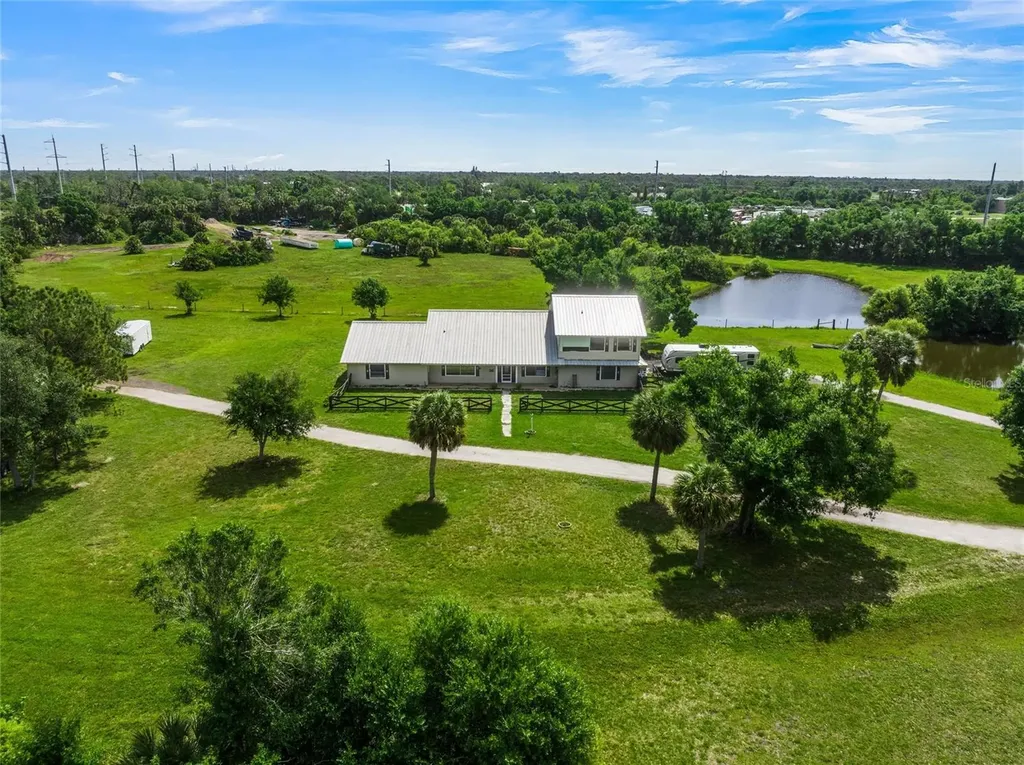 1520 S River Road Englewood FL 34223