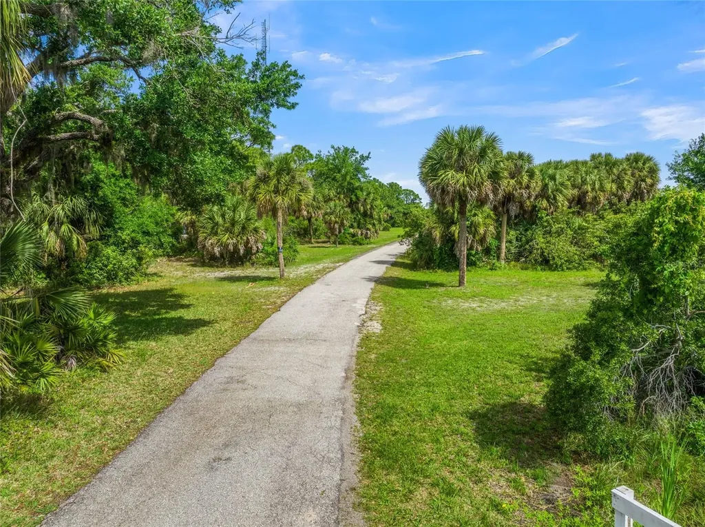 1520 S River Road Englewood FL 34223