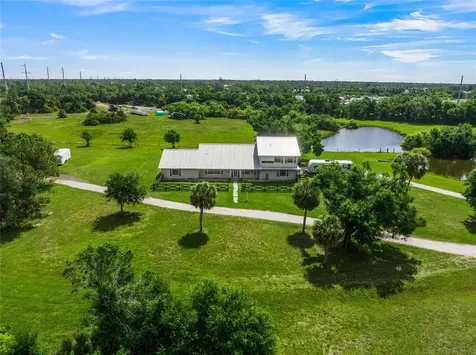1520 S River Road Englewood FL 34223