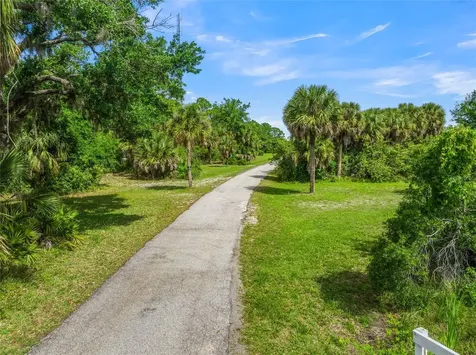 1520 S River Road Englewood FL 34223