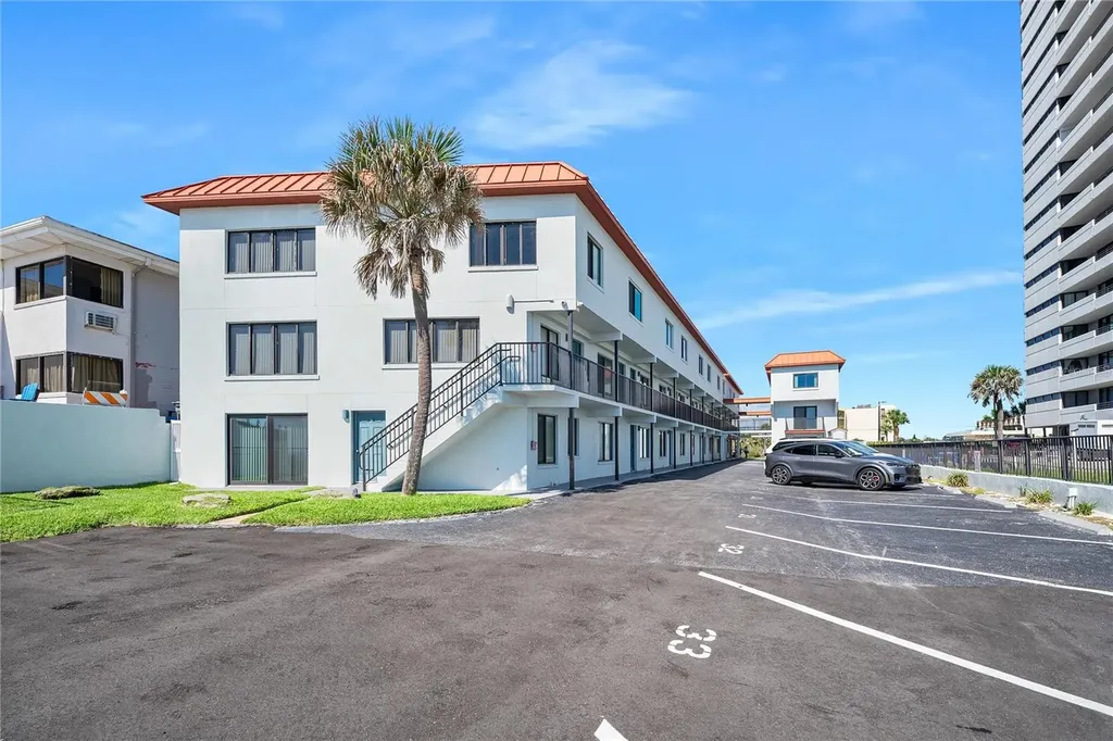 1404 N Atlantic Avenue Daytona Beach FL 32118
