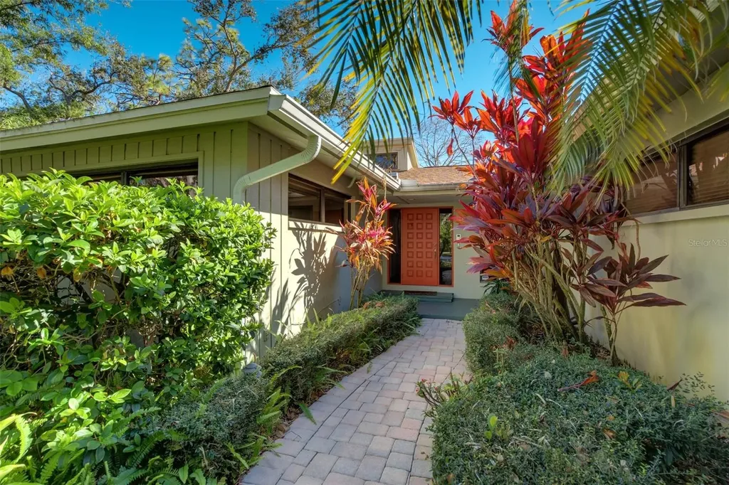 1672 Winding Creek Road Dunedin FL 34698