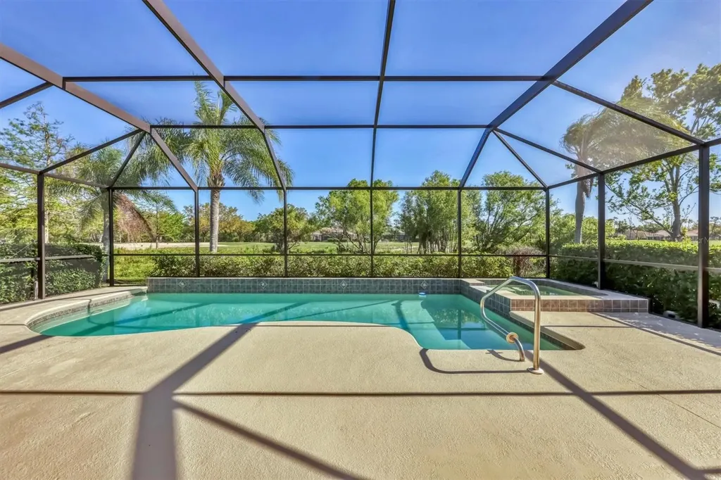 6547 Oakland Hills Drive Lakewood Ranch FL 34202