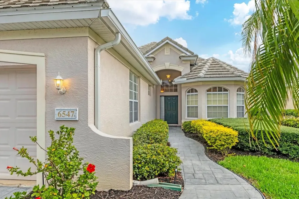 6547 Oakland Hills Drive Lakewood Ranch FL 34202