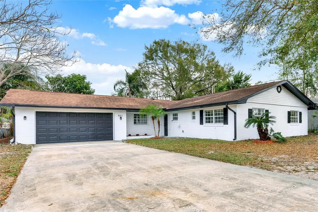 921 W Lake Brantley Road Altamonte Springs FL 32714