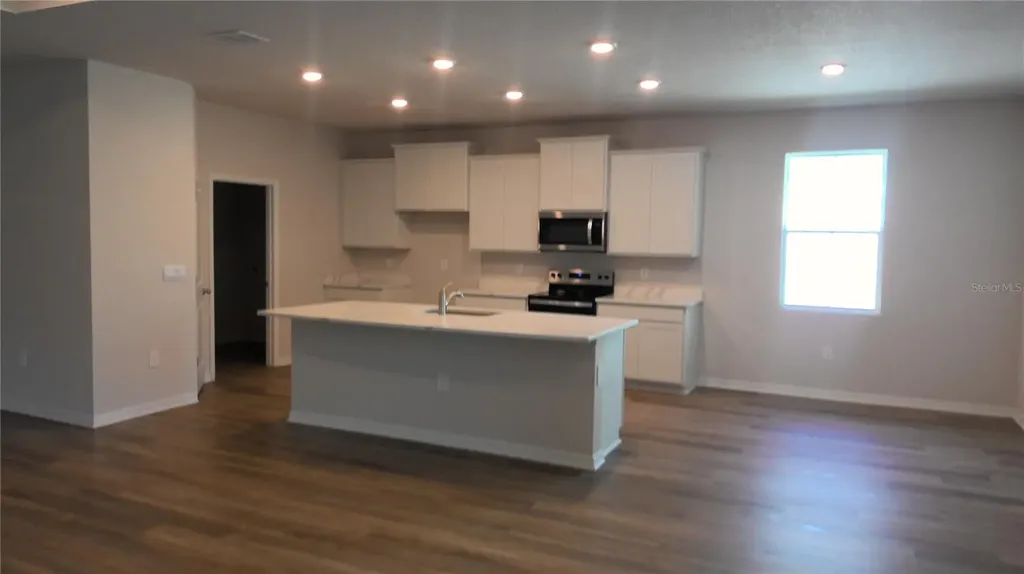17130 James Trail Parrish FL 34219