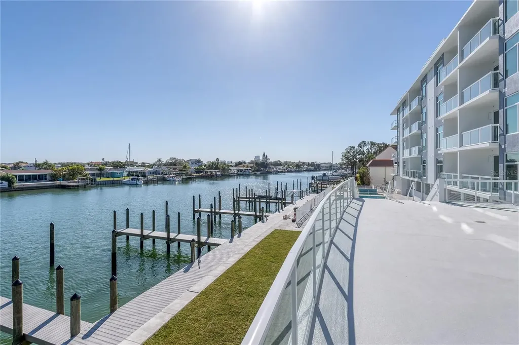415 Island Way Clearwater Beach FL 33767