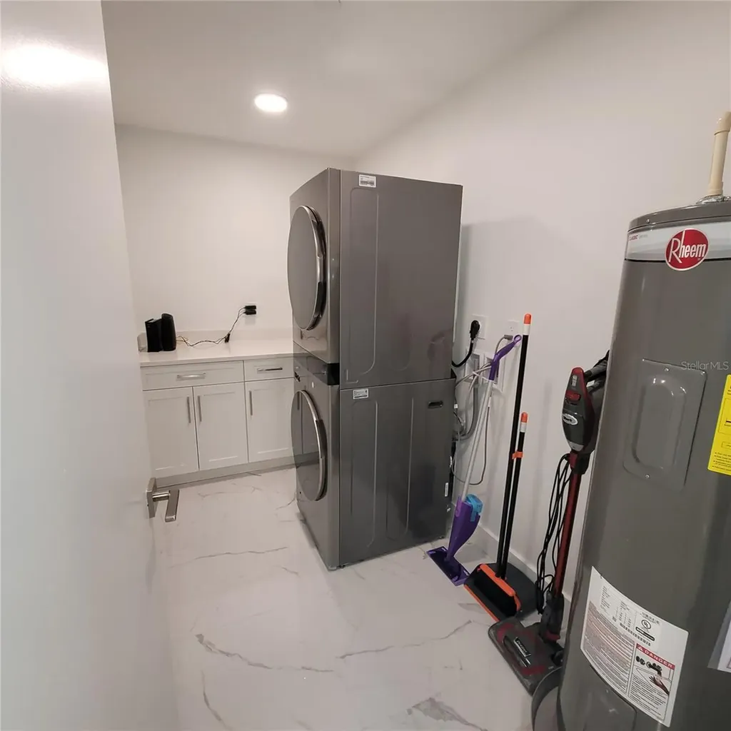 415 Island Way Clearwater Beach FL 33767