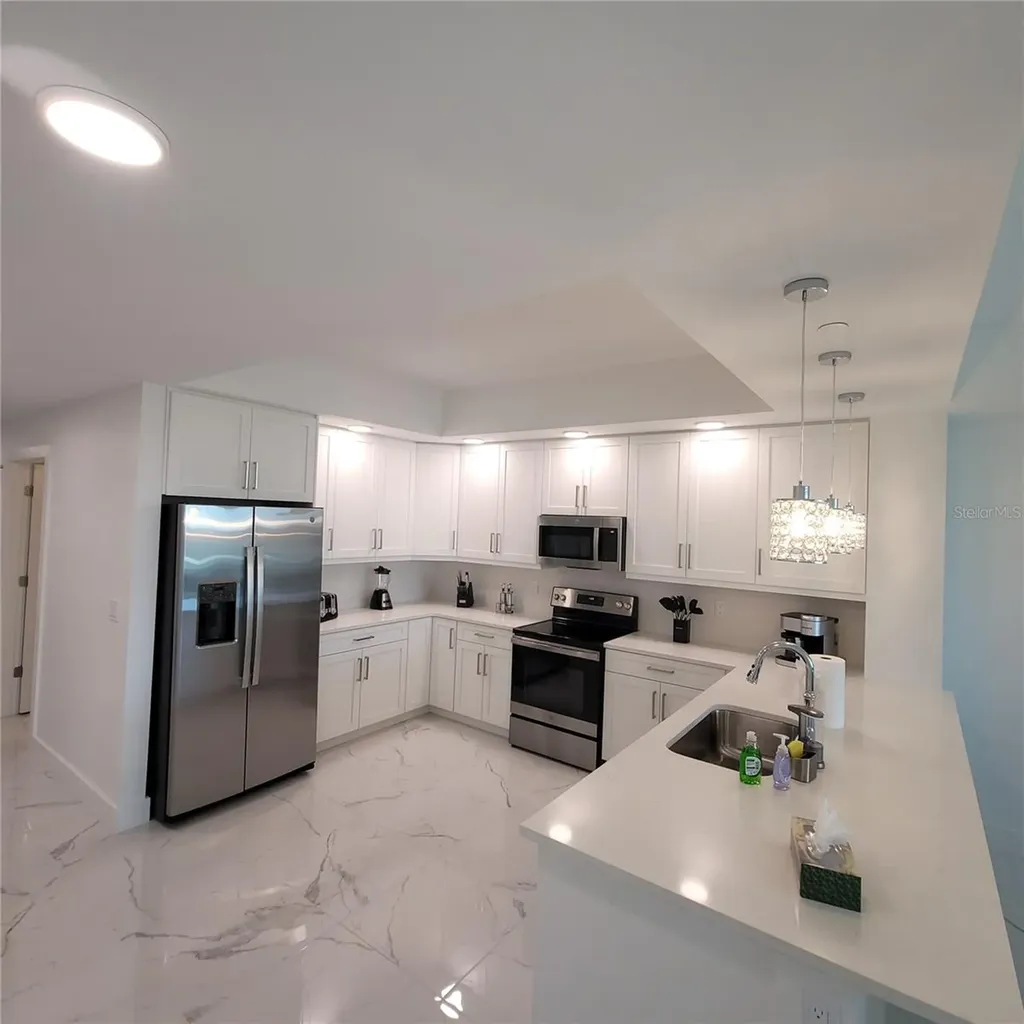 415 Island Way Clearwater Beach FL 33767