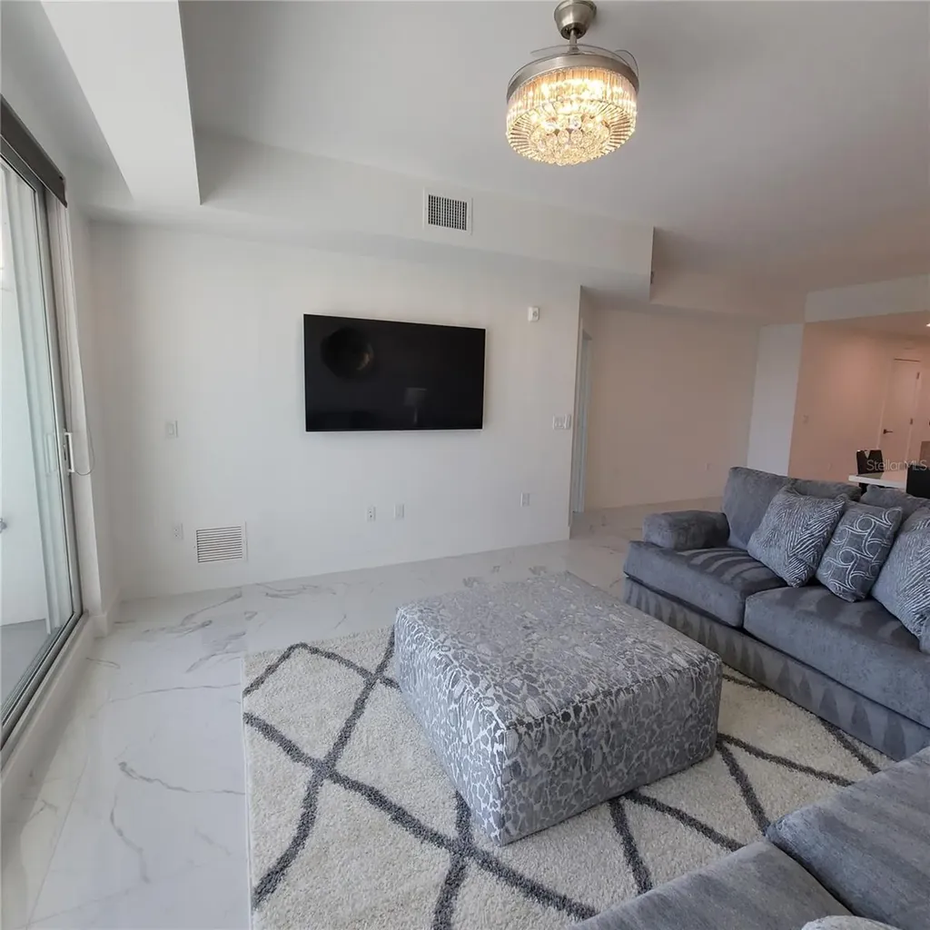 415 Island Way Clearwater Beach FL 33767