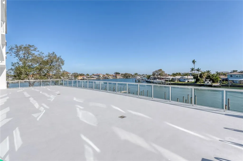415 Island Way Clearwater Beach FL 33767