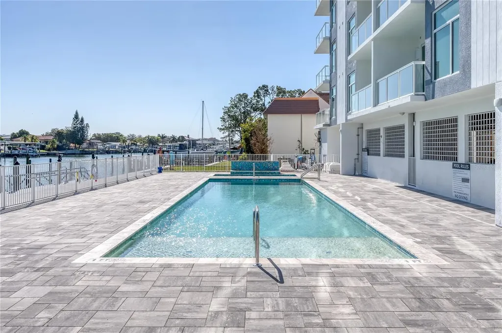 415 Island Way Clearwater Beach FL 33767