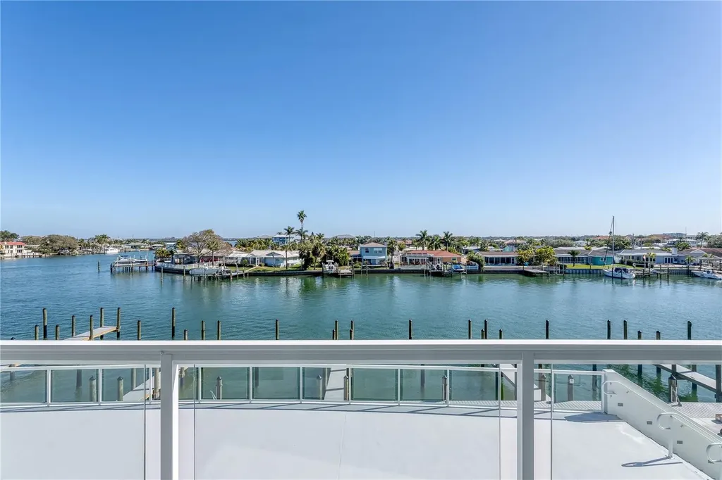 415 Island Way Clearwater Beach FL 33767