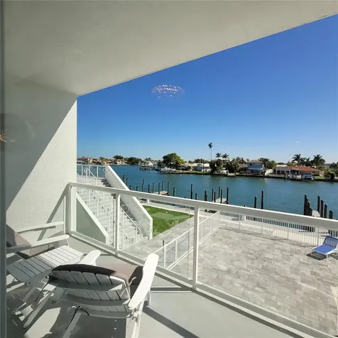 415 Island Way Clearwater Beach FL 33767
