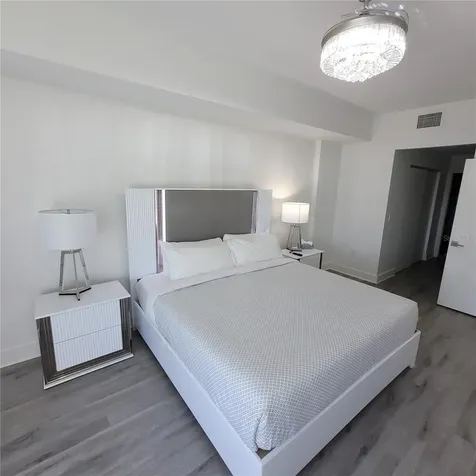 415 Island Way Clearwater Beach FL 33767