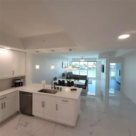 415 Island Way Clearwater Beach FL 33767