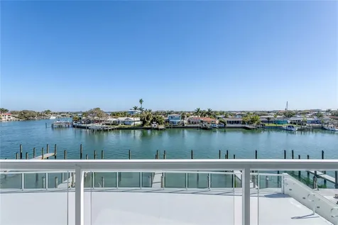 415 Island Way Clearwater Beach FL 33767