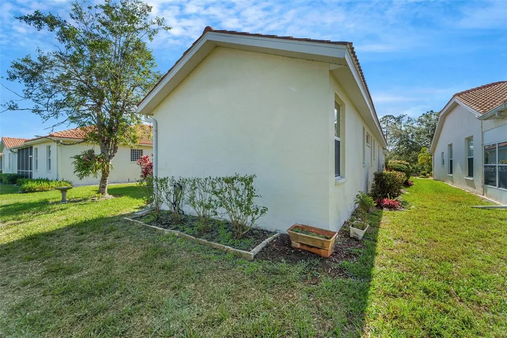 4811 Summertree Road Venice FL 34293