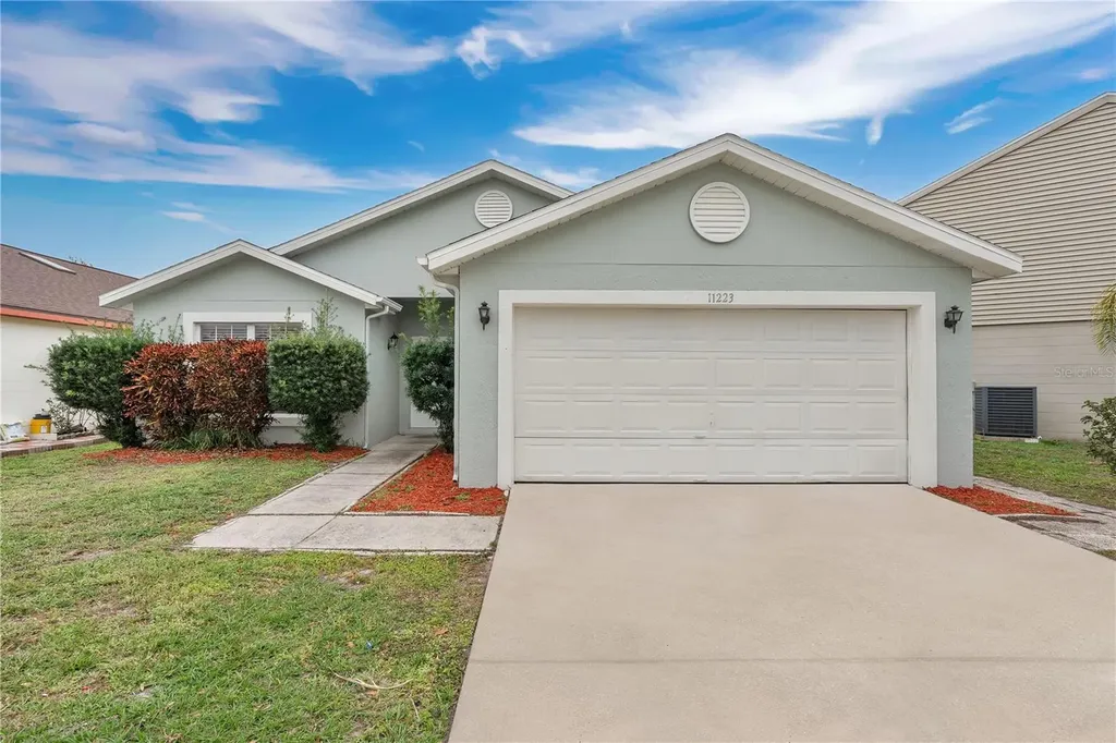 11223 Huxley Avenue Orlando FL 32837