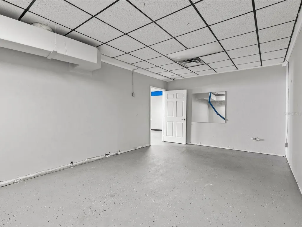 61 W Central Avenue Lake Wales FL 33853