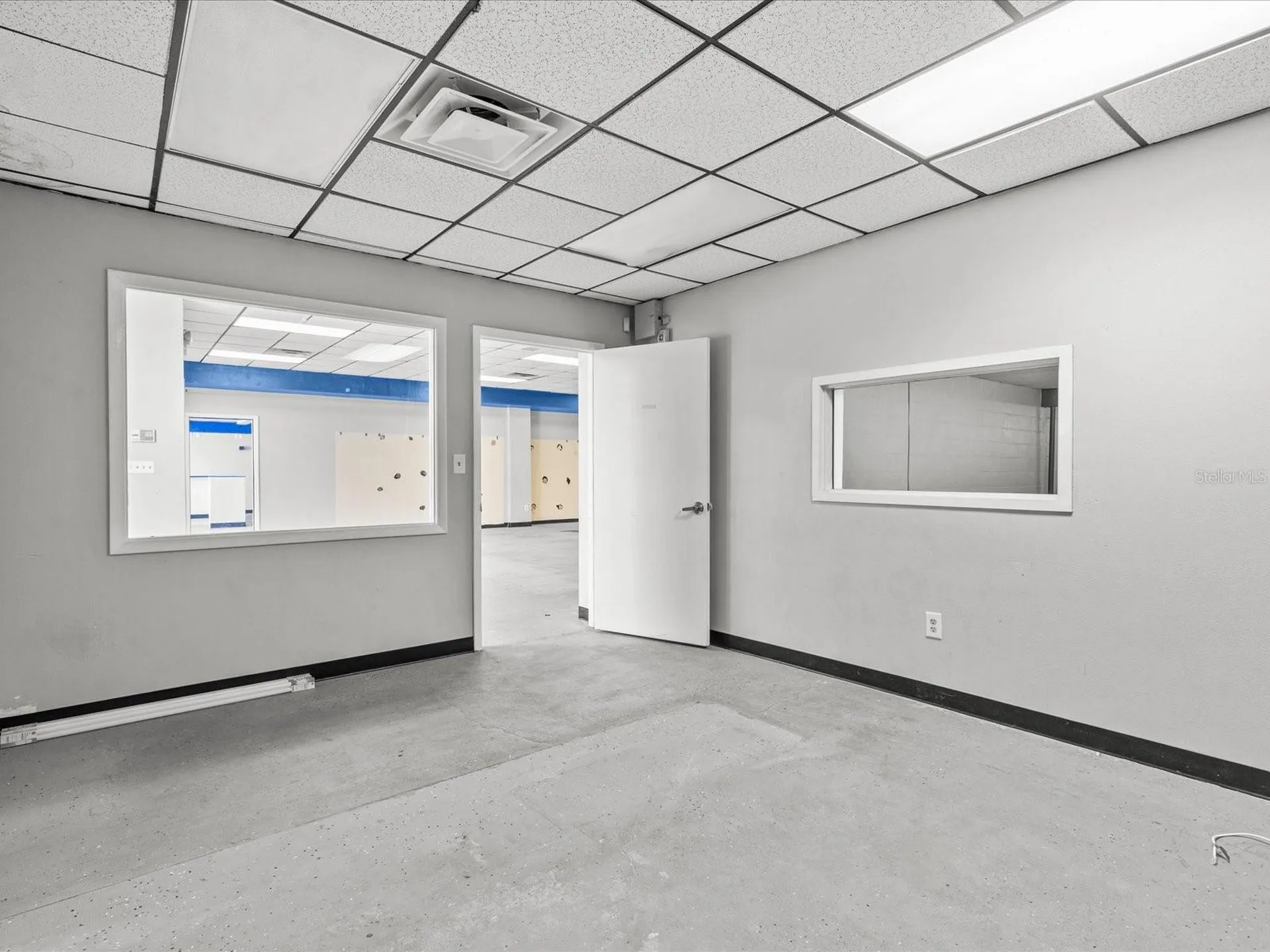 61 W Central Avenue Lake Wales FL 33853