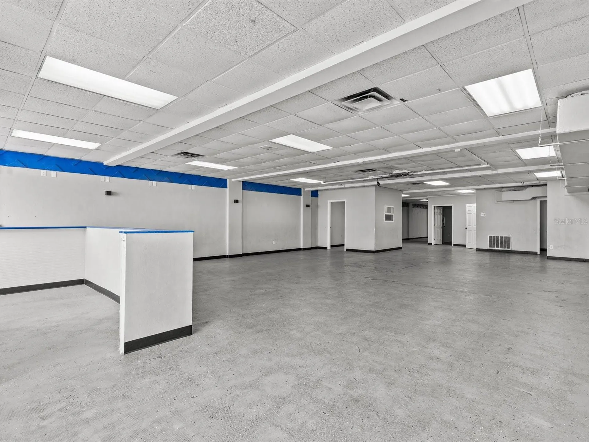 61 W Central Avenue Lake Wales FL 33853