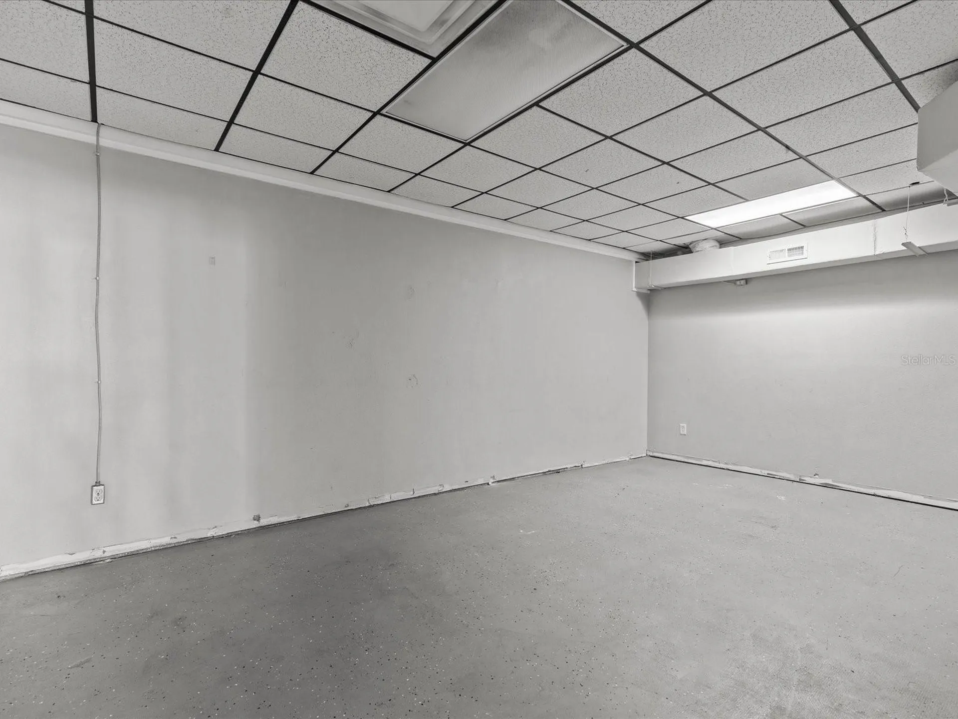 61 W Central Avenue Lake Wales FL 33853