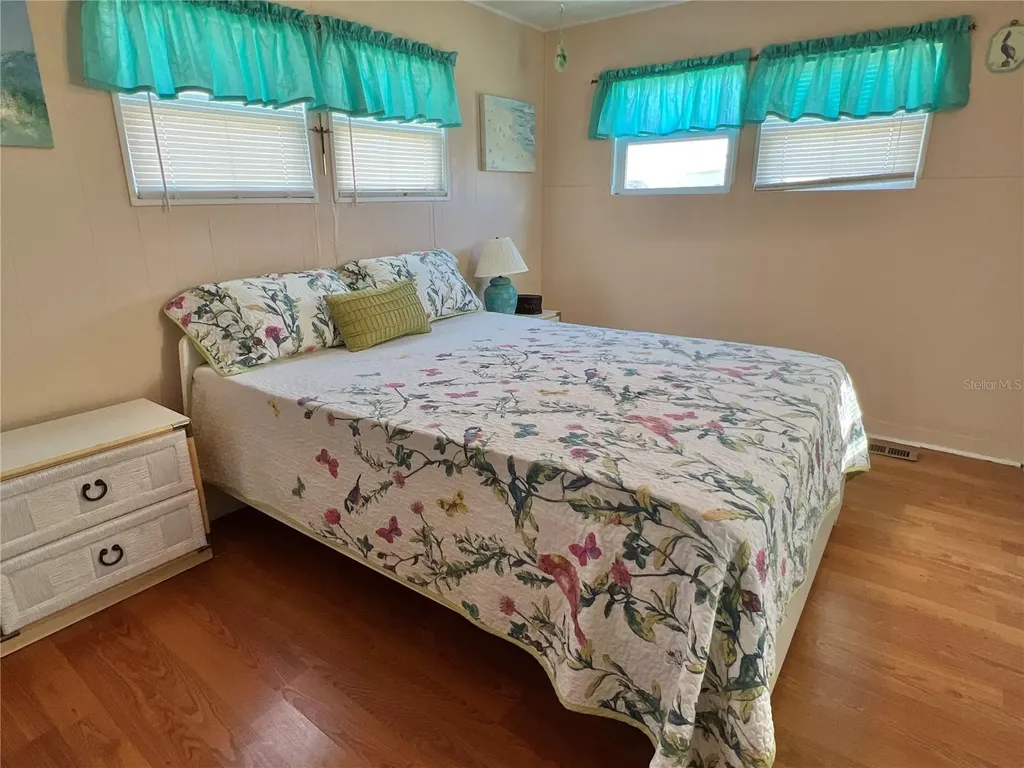 7167 Mount Hawthorne Road NE St Petersburg FL 33702