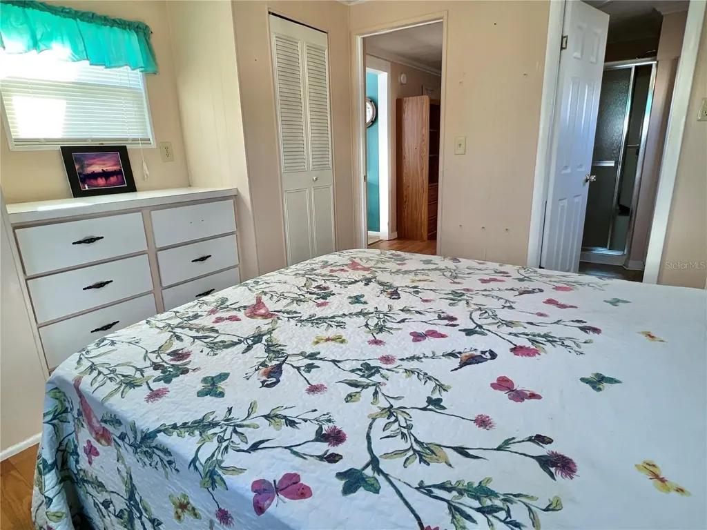 7167 Mount Hawthorne Road NE St Petersburg FL 33702