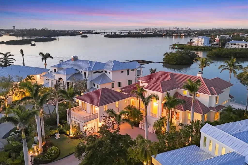 1137 N Lake Shore Drive Sarasota FL 34231