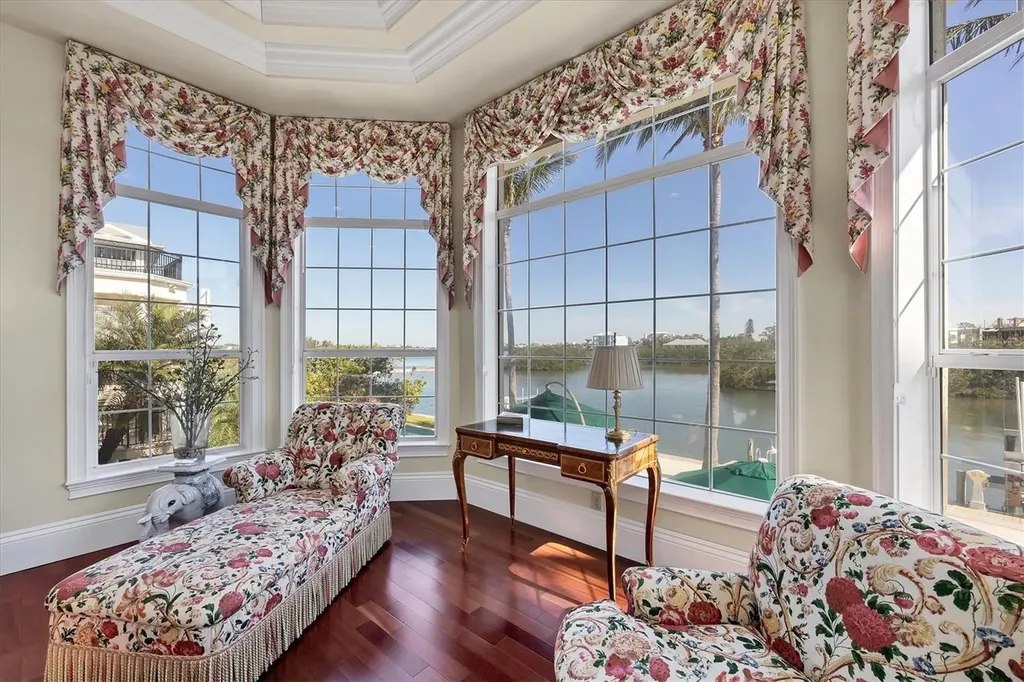 1137 N Lake Shore Drive Sarasota FL 34231