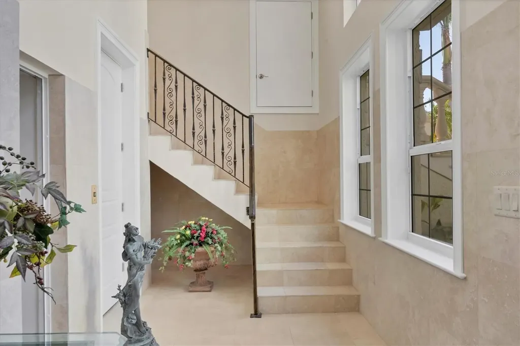 1137 N Lake Shore Drive Sarasota FL 34231