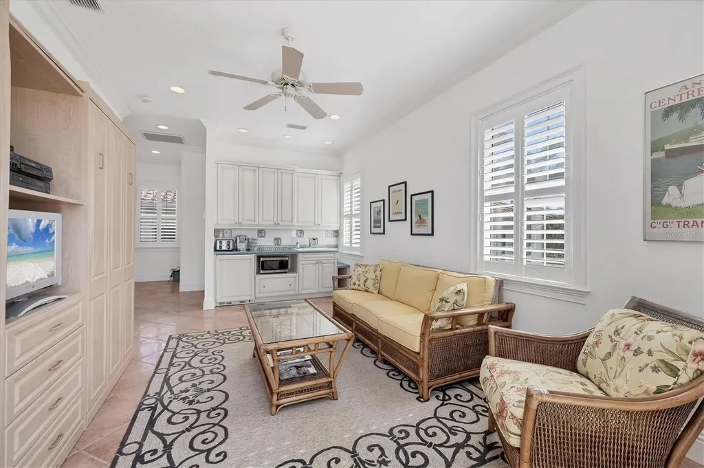 1137 N Lake Shore Drive Sarasota FL 34231